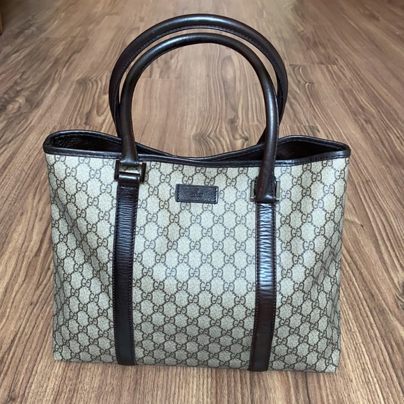 A18- 💯 % athletic Gucci shoulder bag - Picture 4 of 16